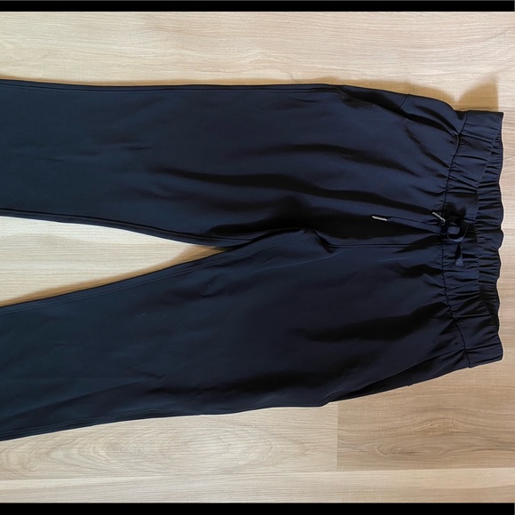 Lululemon joggers - Picture 3 of 6